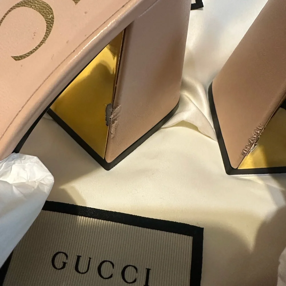 Gucci horsebit Women's 
Beige Leather Mules - Picture 13 of 16